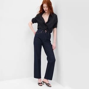 High Rise '90s Loose Jeans in Organic Cotton with Washwell (Medium Indigo)